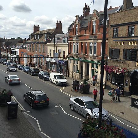 The Rutland Arms Hotel Ньюмаркет Экстерьер фото
