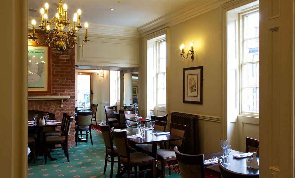 The Rutland Arms Hotel Ньюмаркет Экстерьер фото