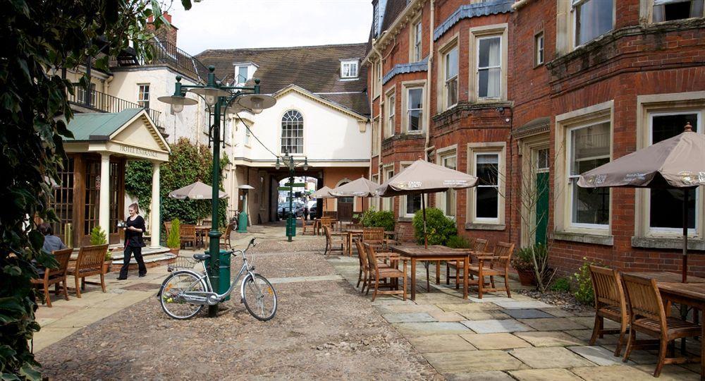 The Rutland Arms Hotel Ньюмаркет Экстерьер фото