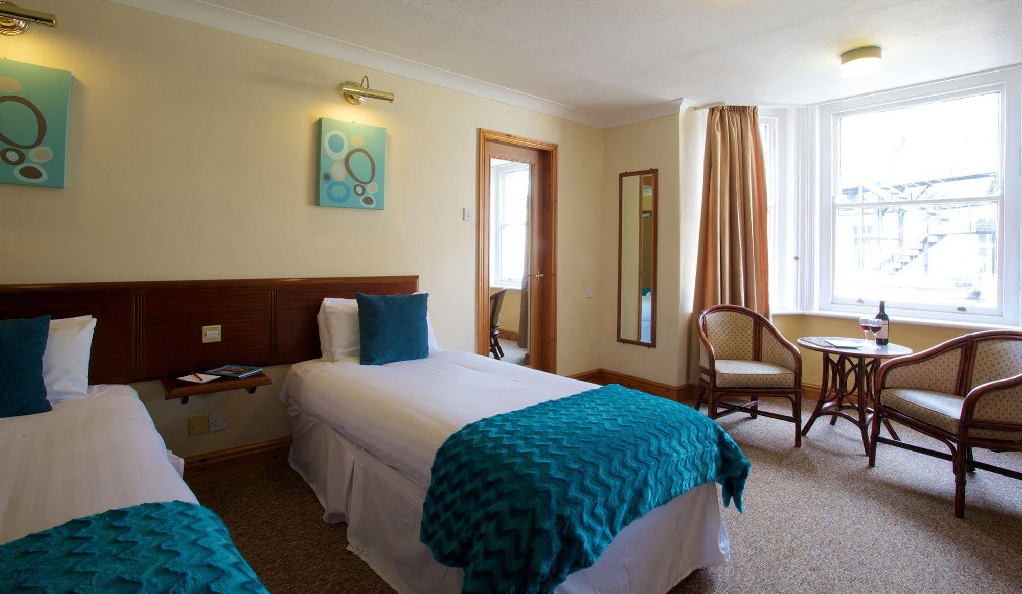 The Rutland Arms Hotel Ньюмаркет Экстерьер фото