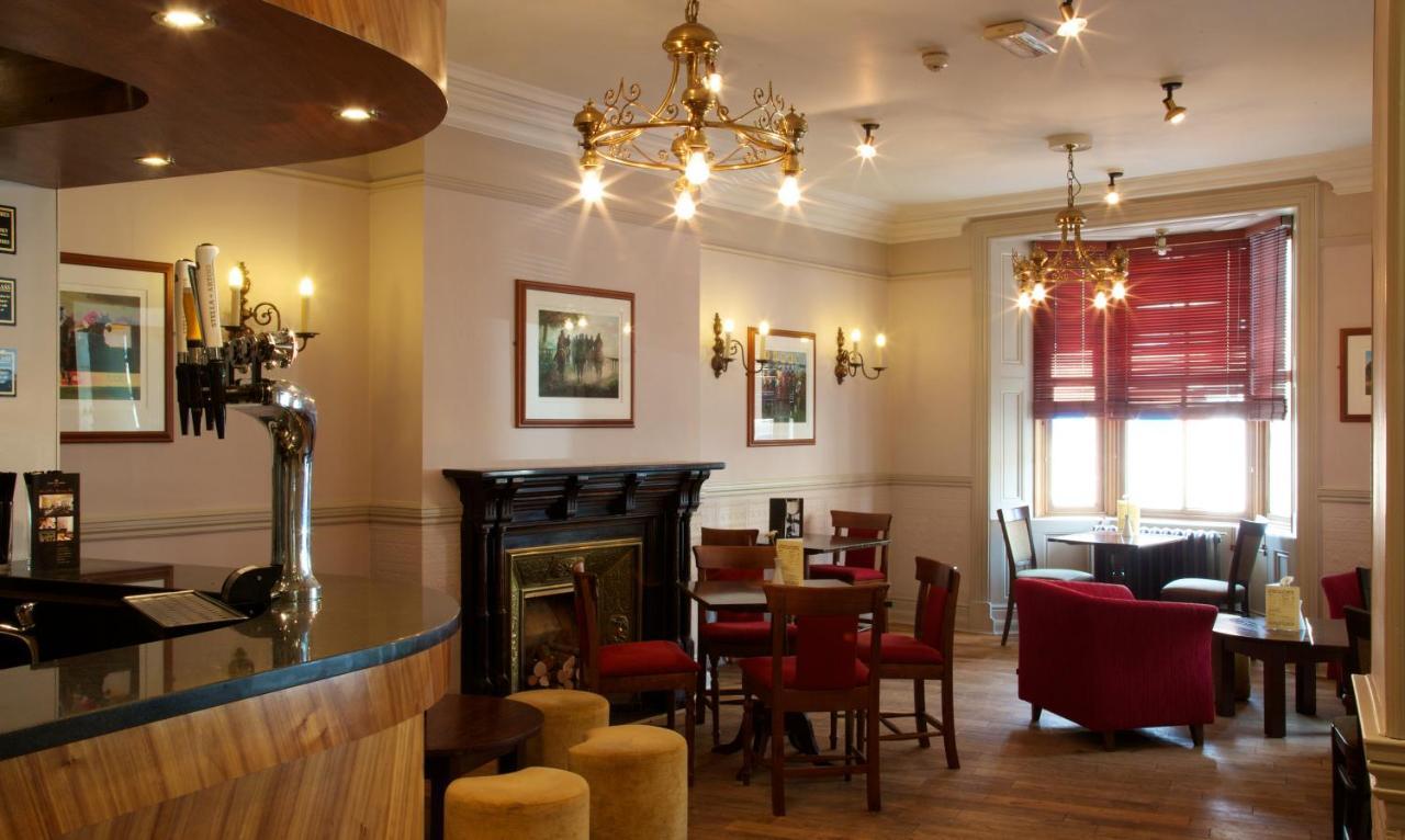 The Rutland Arms Hotel Ньюмаркет Экстерьер фото
